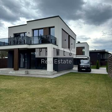 Набережна вул.