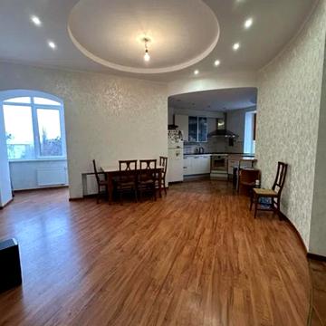 Небесної Сотні, 38