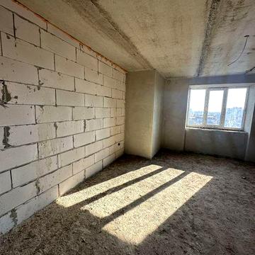 Продам 2 х кімнатну квартиру в центрі міста в зданому будинку