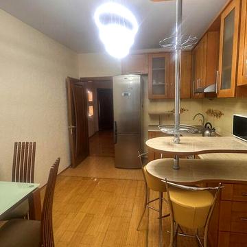 Продаж 3к Квартира Армійська вулиця