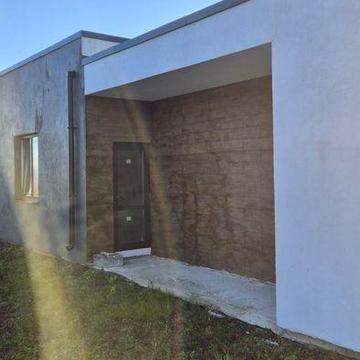 )( Продаж новобудови в стилі Хай Тек