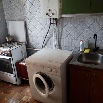 Здам 2х кімнатну квартиру в центрі Запоріжжя.