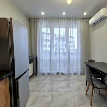 Університетська вул., 3/8