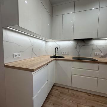 Миру вул., 23