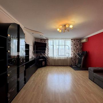 Миколи Бажана просп., 1-М