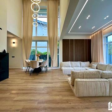 Стильний укомплектований будинок !