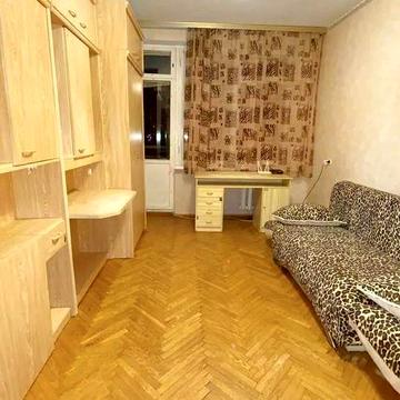 Здам Без Комісії роздільну 2 к. кв. біля м. Університет 5 хв.! Є газ!