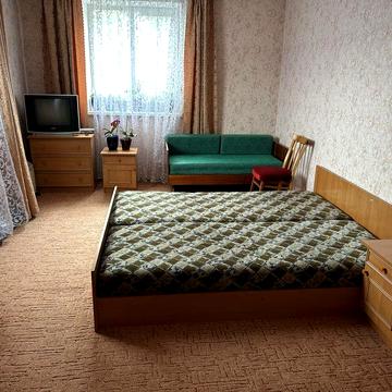 Мовчунівський провулок. Півбудинка. Власний вхід