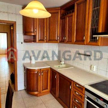 3х кімнатна з ремонтом, мебльована, техніка М Вокзальна Соломянський