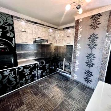 Простора та затишна 2-кімнатна квартира 77м² вул. Єлезавети Чавдар 4