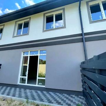 Євгена Гребінки пров.