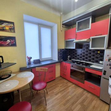 Здам 2х кімнатну квартиру в центрі міста