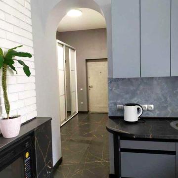 Здам 2к квартиру з Євроремонтом - проспект Мазепи, Центр. + Гараж