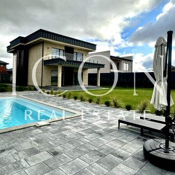 Центральна вул.