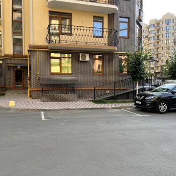 Західна вул., 10