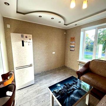 Сталінка 3-кімнатна р-н Палац спорту