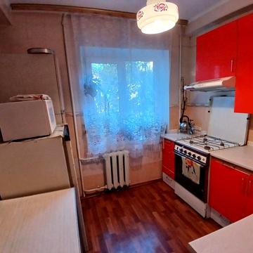 Дегтярівська вул., 10