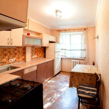 Мокра (Кудряшова),2 роздільна двокімнатна в гарному стані