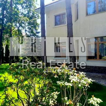 Плютовська вул.