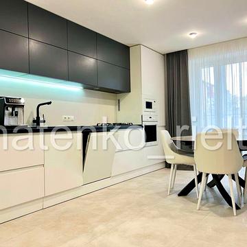 Продаж 2к квартири з дизайнерським ремонтом на Подолі, 87м2