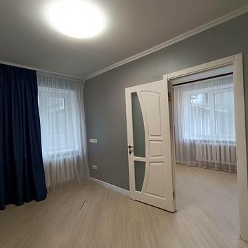 Миколи Зерова вул. (Пархоменка), 5