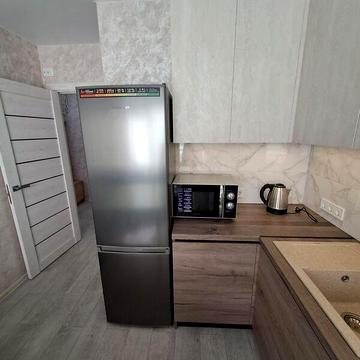 Довгострокова оренда 1к Квартира Євгена Рихліка вулиця