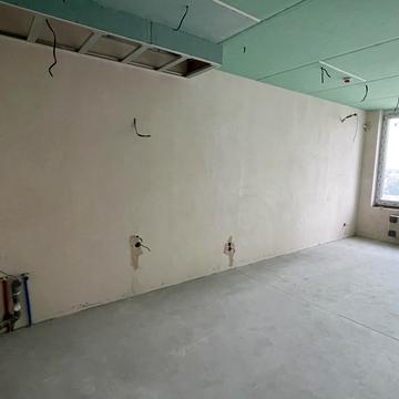 Академіка Заболотного вул., 1-Б