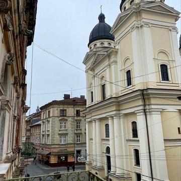 3-к.в.Краківська,Центр