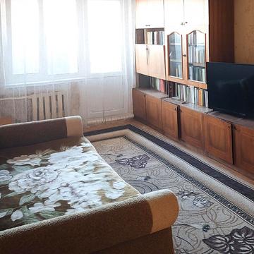 Маршала Рокосовського просп., 4