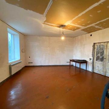 Продается двухкомнатная сталинка с автономкой на ЮГОКе