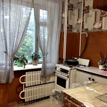 Покровська вул., 1