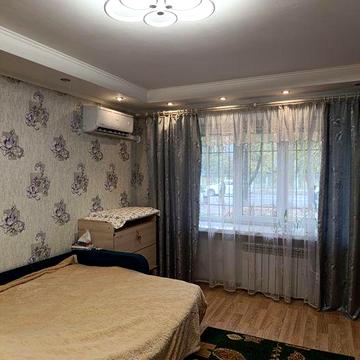 Продаж однокімнатної з ремонтом, Кубанської України 25/21.