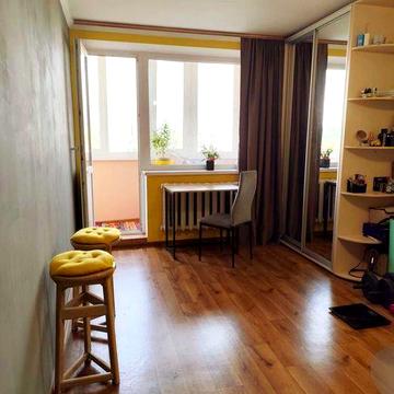 Продам гостинку 29м.кв.,метро Деміївська   48000$