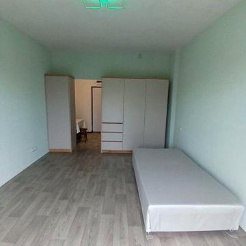 Смарт квартира 26,1 м² с ремонтом и маленьким балконом.