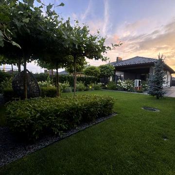 Стильний будинок з дизайнерським ремонтом в Рованцях біля обїзної