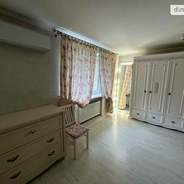 Продаж 1к Квартира Космонавтів вулиця