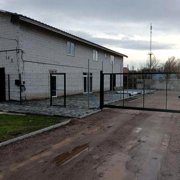 Продається комерційний  обєкт незавершеного будівництва
