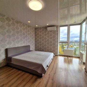 Без% 1к квартира з ремонтом біля метро Чернігівська, Поправки 4/39а