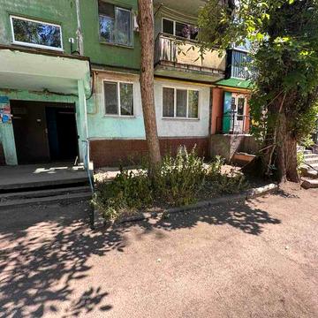 Продам 2х кімнатну квартиру на Восході (Степана Тільги 32)