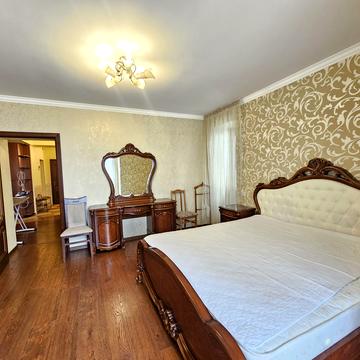 Юлії Здановської вул. (Ломоносова), 56