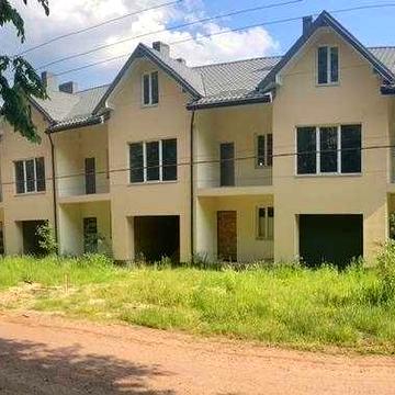 Продається Таун Хауз,Котедж, з панорамним видом на ліc Зимна Вода