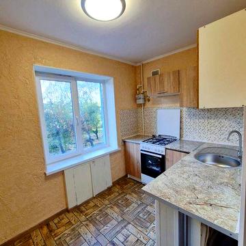 Продаж 1к великогабаритної квартири, вул.Ю.Коваленка