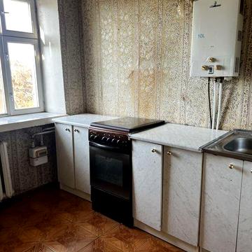 Продам 1 к квартиру по Победе, район Вознесеновского рынка.