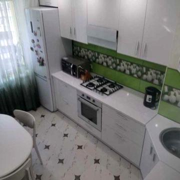 3к квартира 81м2, роздільні кімнати, поверх 5/9, м-н Левада