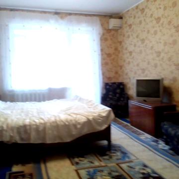 Добровольців пров., 2
