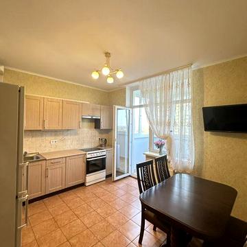 Оренда 2к квартира ЖК Яскравий/ Яскравый Мінський/ Минский Оболонський