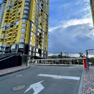 Кадетський Гай вул., 8