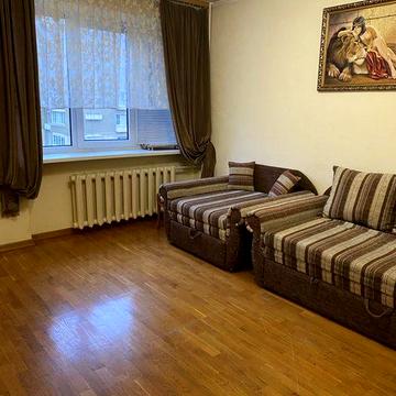 Продаж 1к квартири біля метро "Палац"Україна" і "Олімпійська"центр