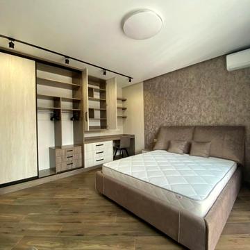 Пантелеймона Куліша вул., 47а