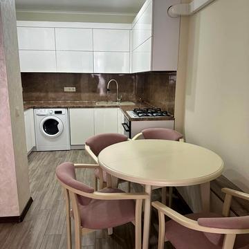 Ольги Кисілевської вул., 14